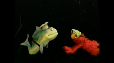 Sesame street Big Bird gets lost