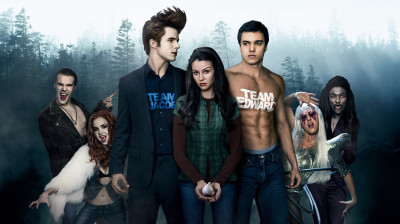 Os Vampiros que Se Mordam (2010) - By Edward